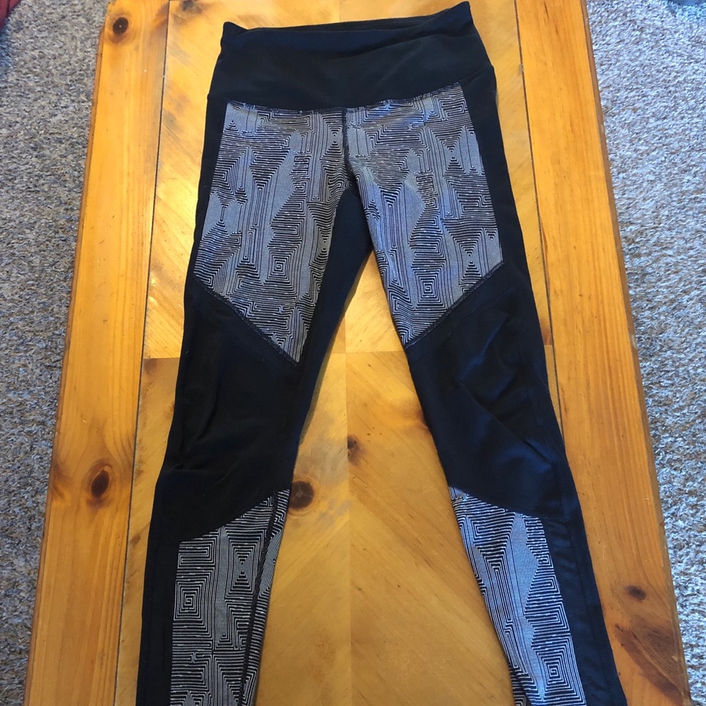 Manduka Racer Legging - Geo Jacquard
